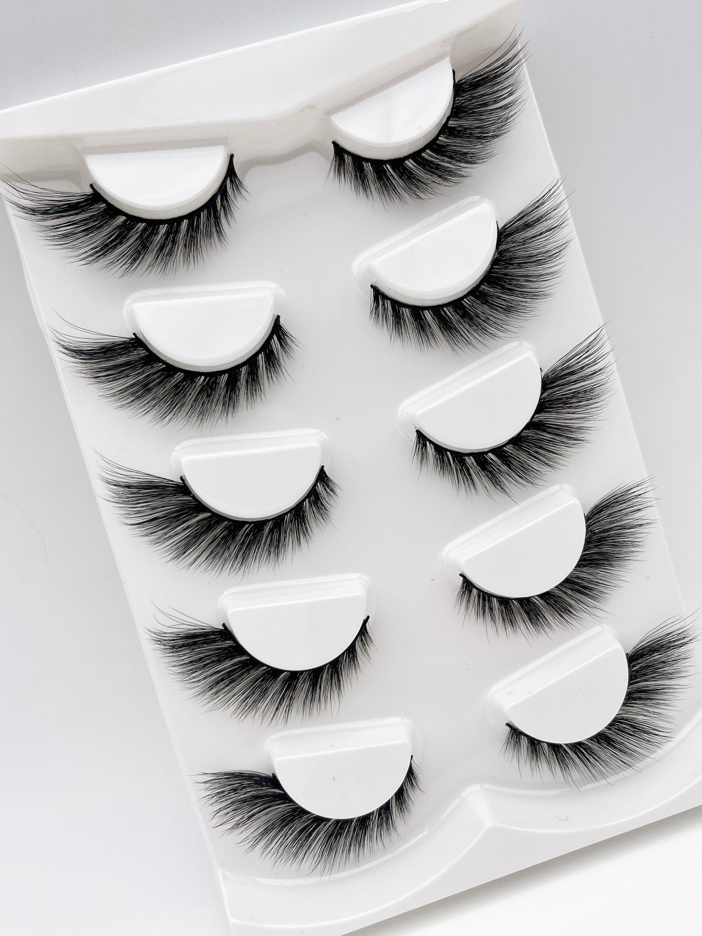15-17mm Five-padded Cat's eyelashes --- GCA1704