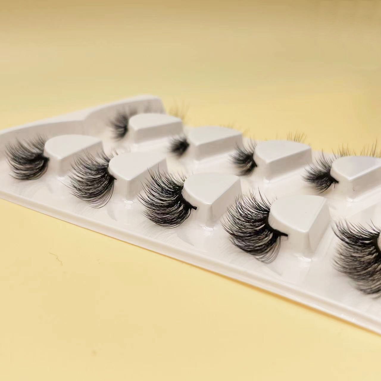 15-17mm Five-padded Cat's eyelashes --- GCA1709