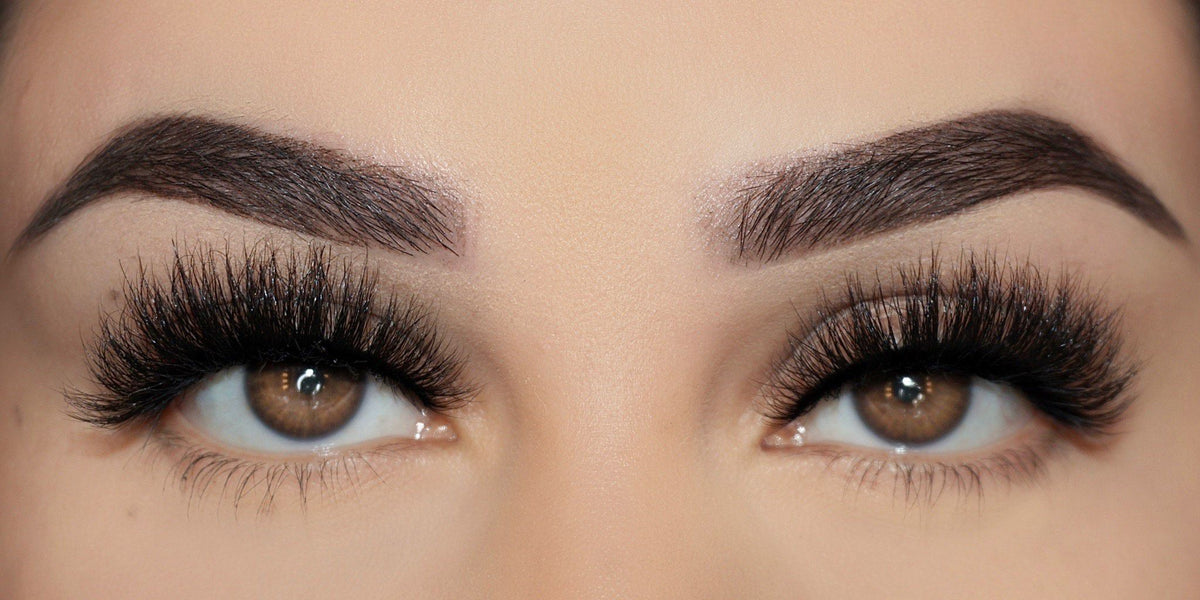 Full Strip Eyelashes 15mm --- GCA1801