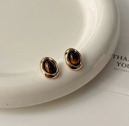 Medieval Curry Earrings Collection
