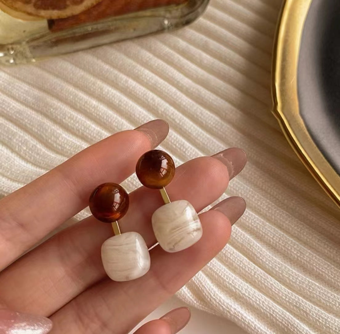 Medieval Curry Earrings Collection